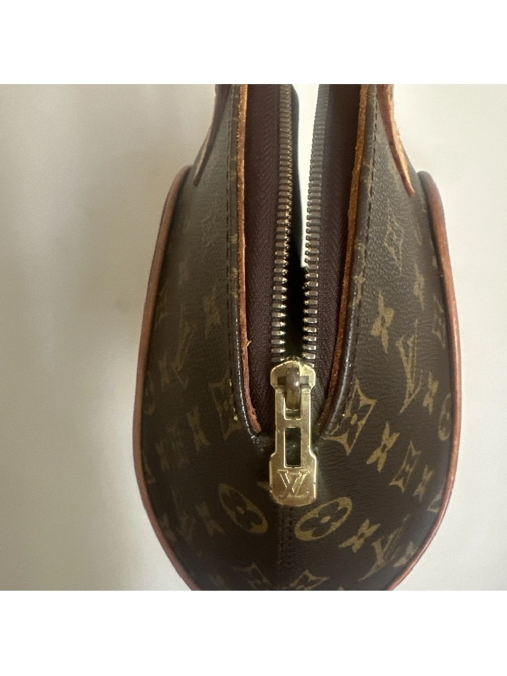 Louis Vuitton Ellipse PM handbag - Picture 9 of 10